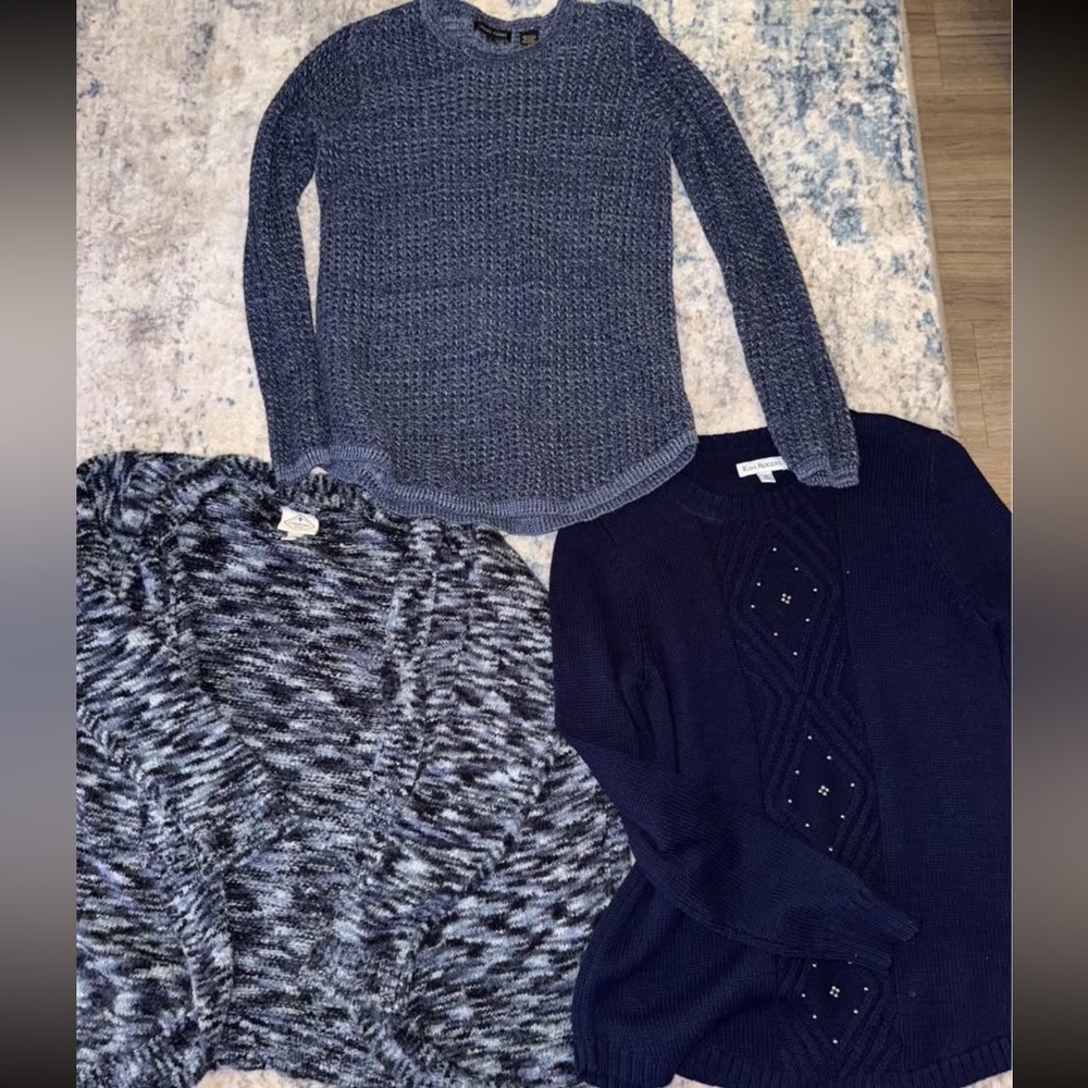 13 Medium Winter Top Bundle - image 7